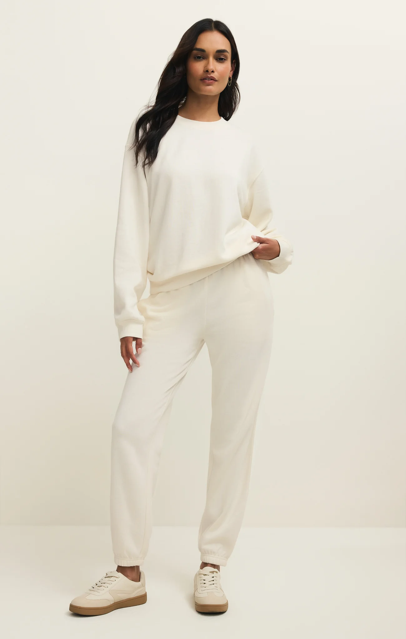 Classic Boyfriend Sweatshirt - Image 17