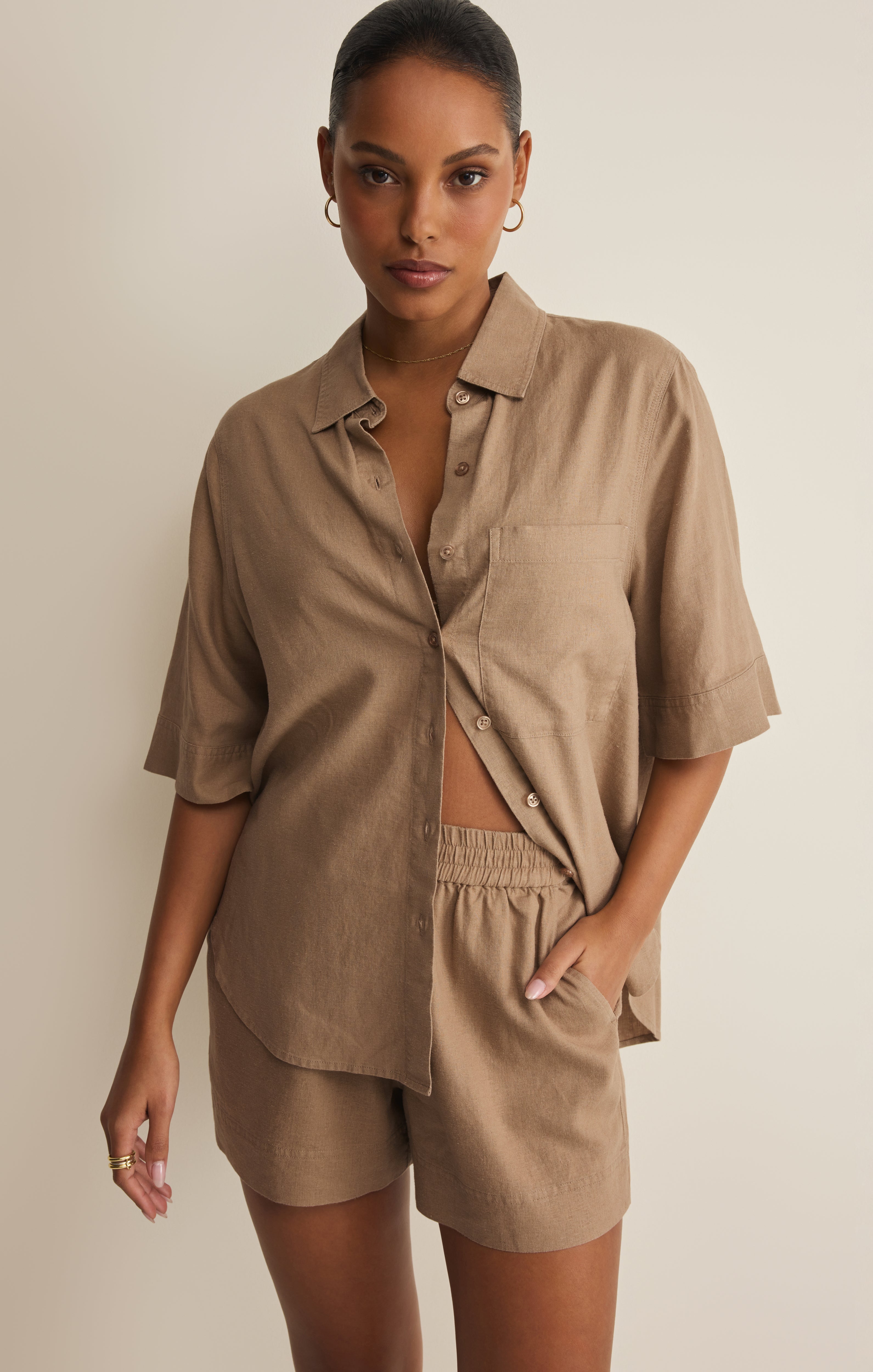 Expedition Linen Button Up - Image 14