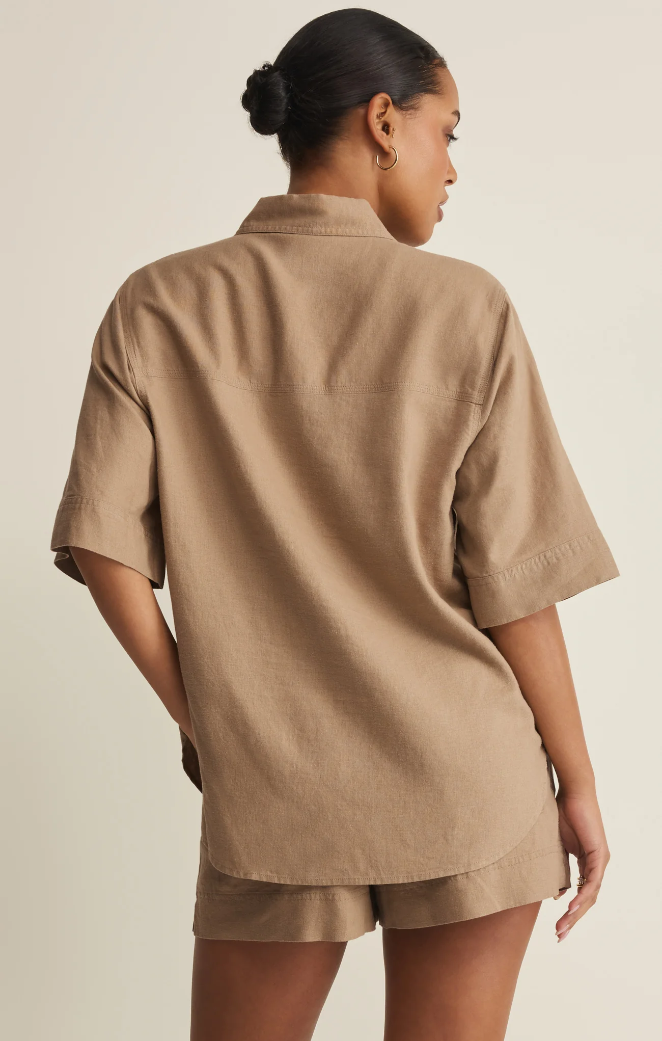 Expedition Linen Button Up - Image 9