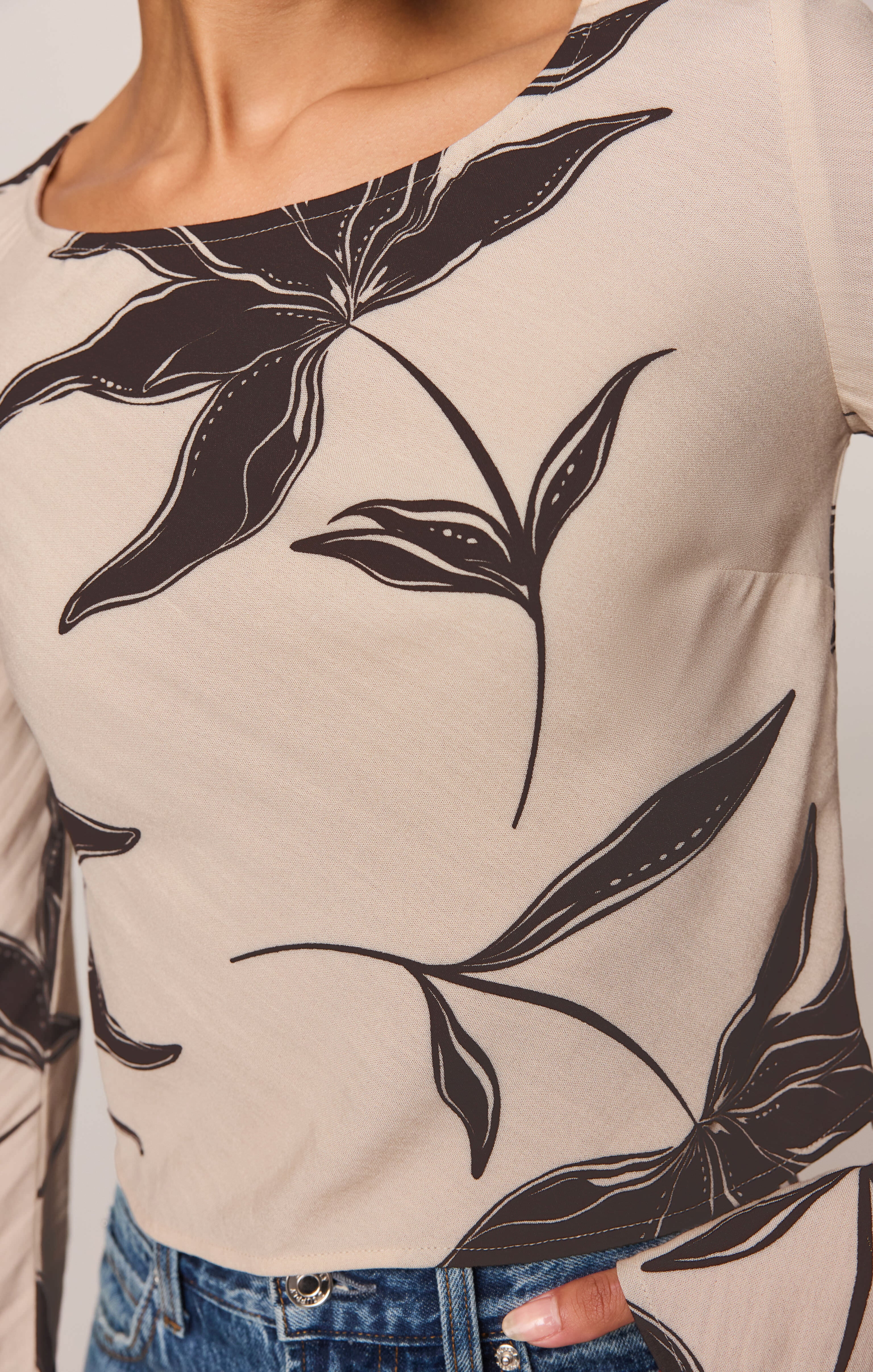 Nia Clem Floral Top - Image 7