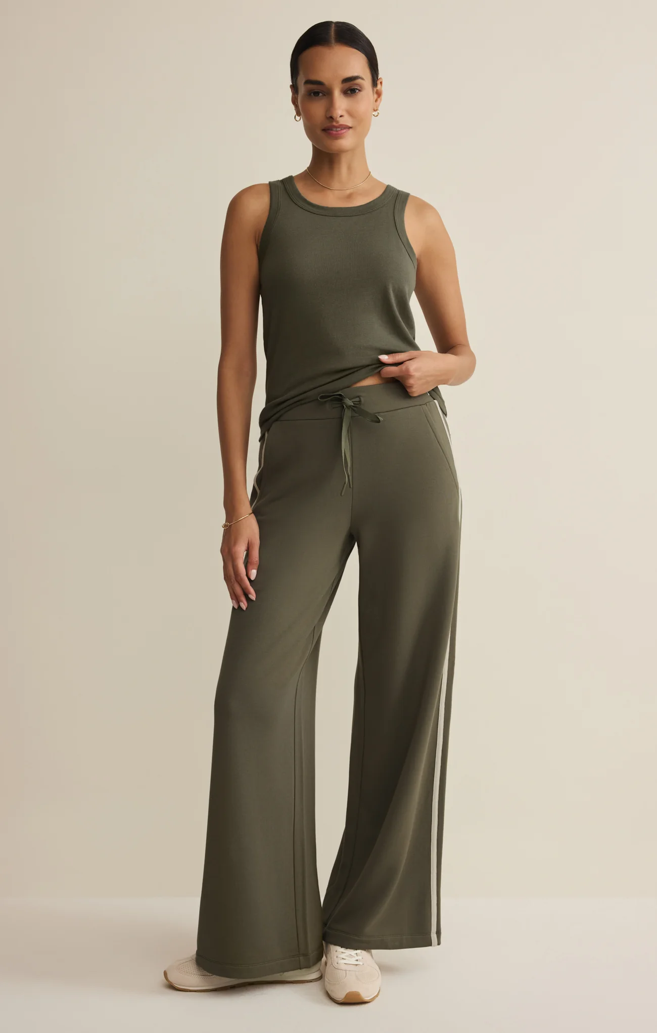 Select Airy Tank - Image 30