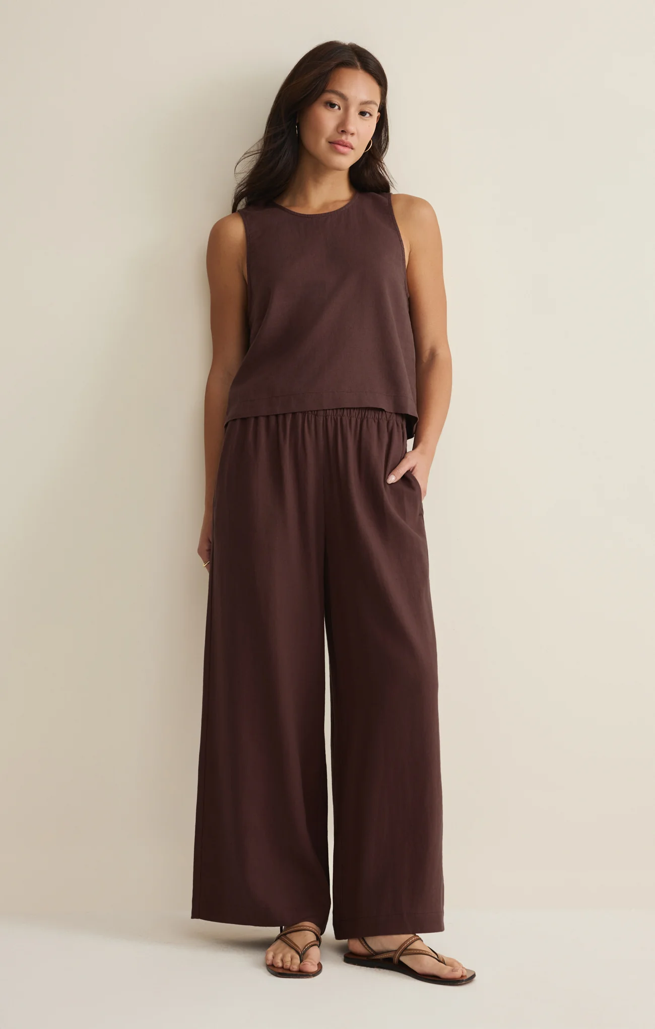 Sloane Linen Cropped Tank - Image 40