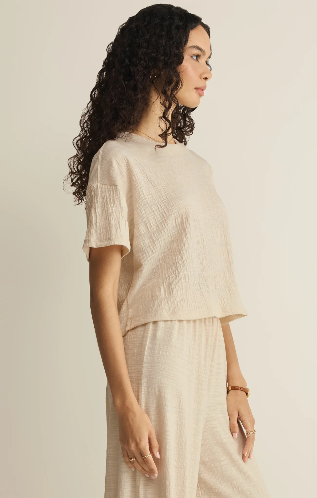 Sway Textured Cropped Tee - Image 10